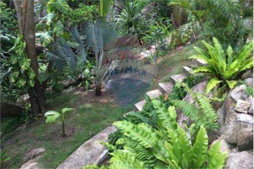 Laem Tien Koh Tao house for sale holiday condo for rent 